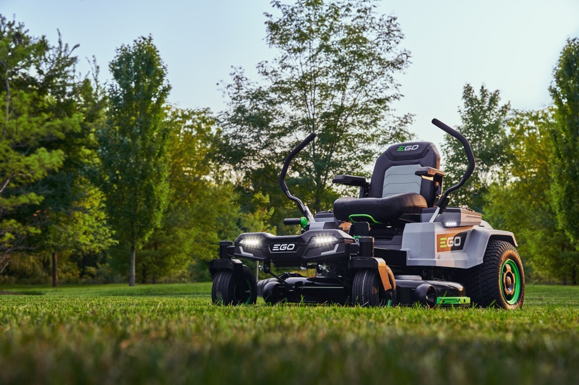 AKU zahradní rider s nulovým poloměrem zatáčení EGO Z6, ZT4201E-L