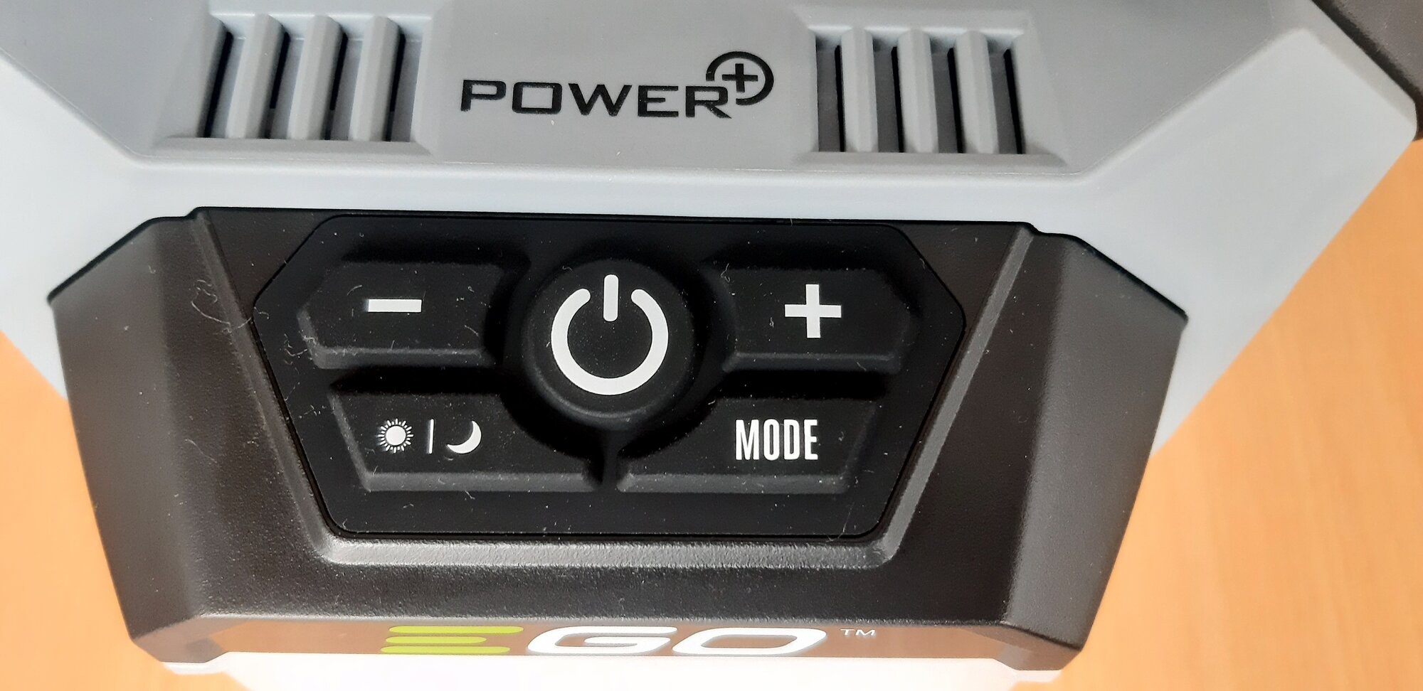 Aku LED prizmatické osvětlovací těleso LT0300E